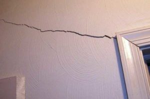 cracks in apartment walls