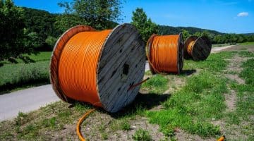QLD MUDA BUGTA fibre cabling common property