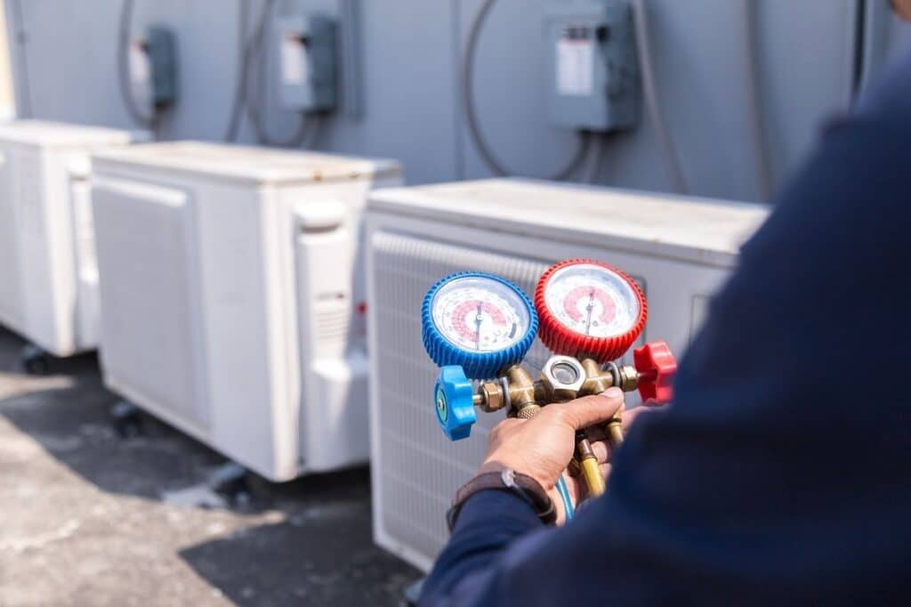 air conditioner compressor leaks