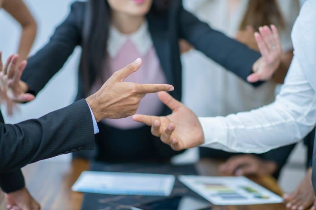 argue in a meeting