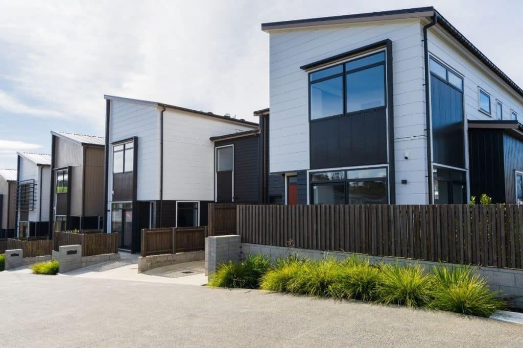 can freestanding lot owners opt out of body corporate insurance qld