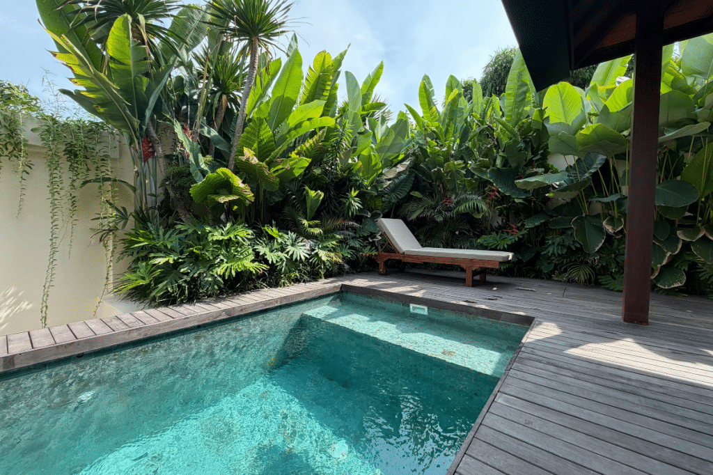 does strata insurance cover pools in duplex schemes qld