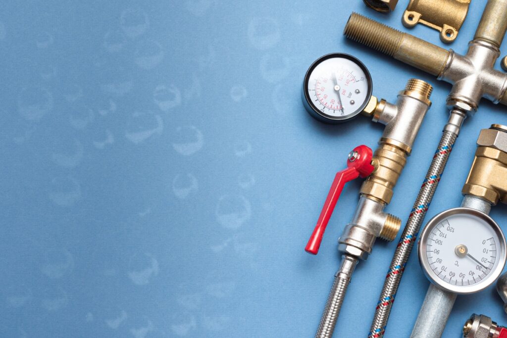 what are the risks of a qld body corporate using unlicensed trades?